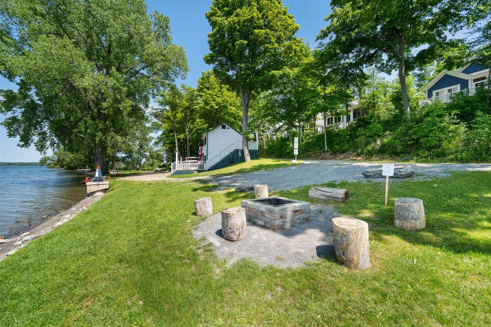 The Trillium - 2 Pine Forest Cherry Valley Exterior photo
